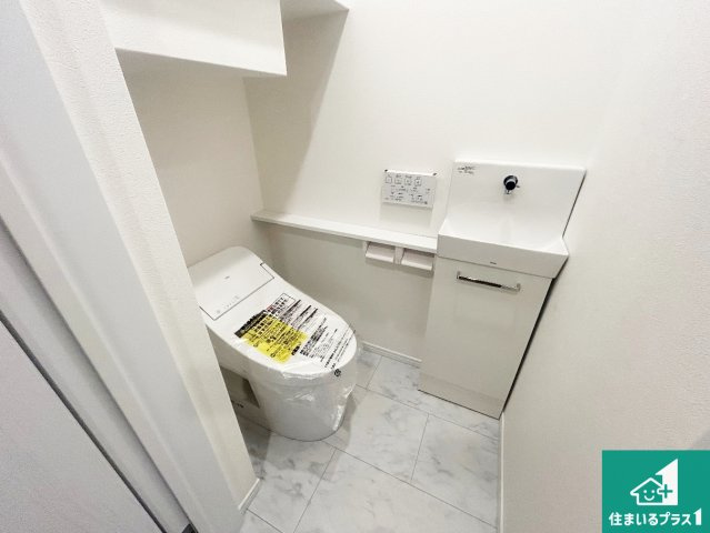 神戸市北区東有野台　新築一戸建てのトイレ|1・2階の2ヶ所にあるので、朝の忙しい時間の順番待ちもなく、深夜の利用にも大変便利です。