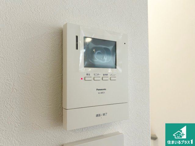 神戸市北区東有野台　新築一戸建ての防犯設備|カラーモニターインターホン！声だけでなく来訪者の姿や顔がモニターで確認できるので、小さなお子様がいらっしゃるご家庭でも安心できます！