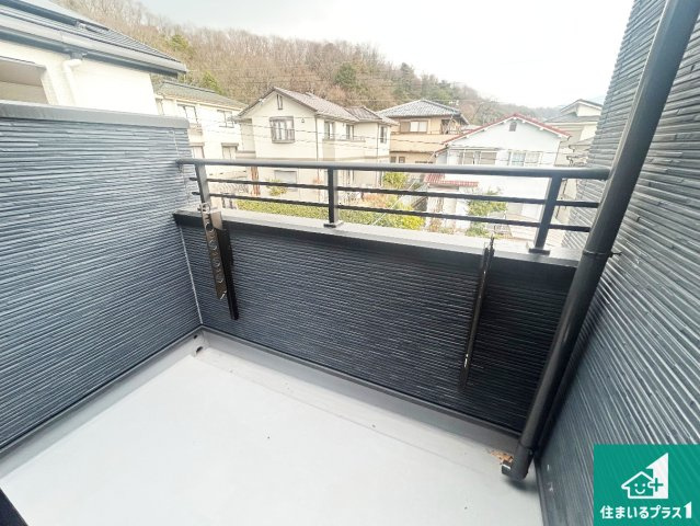 神戸市北区東有野台　新築一戸建てのバルコニー|ワイドバルコニーは洗濯物を干すスペースが広いのでご家族が多くても安心！