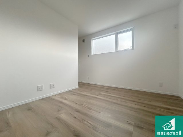 神戸市北区東有野台　新築一戸建ての洋室|収納スペースが充実しているので子供の成長に合わせてたくさん収納ができます！家族構成に合わせた様々な活用ができる収納！