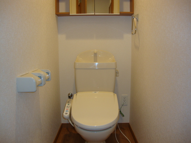 サンシャインハウスのトイレ|シャワー付トイレ