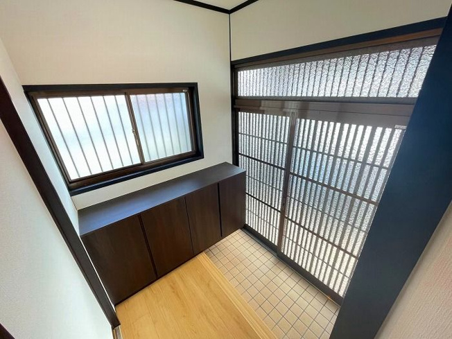 【玄関】 | 福岡市早良区田村４丁目 　中古一戸建☆仲介手数料無料☆