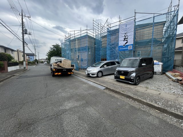 新築　佐波郡玉村町南玉　Heartful　Town　１号棟の前面道路含む現地写真|現地写真　北側接道幅員約9ｍ