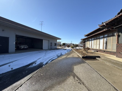 【外観】 | 【日本家屋風平家・倉庫ガレージ付】坂東市長須