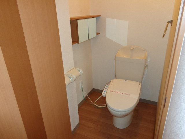 サンフィット・青山のトイレ|シャワー付トイレ