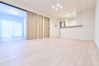 【居間・リビング】 |  エバーライフ春日公園☆仲介手数料無料☆