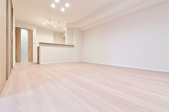 【居間・リビング】 |  エバーライフ春日公園☆仲介手数料無料☆