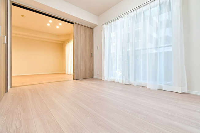 【洋室】 |  エバーライフ春日公園☆仲介手数料無料☆