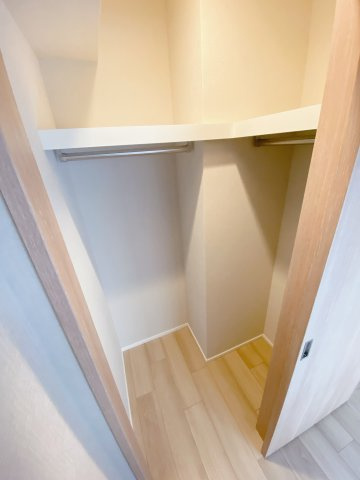 プラウドフラット上野松が谷の収納