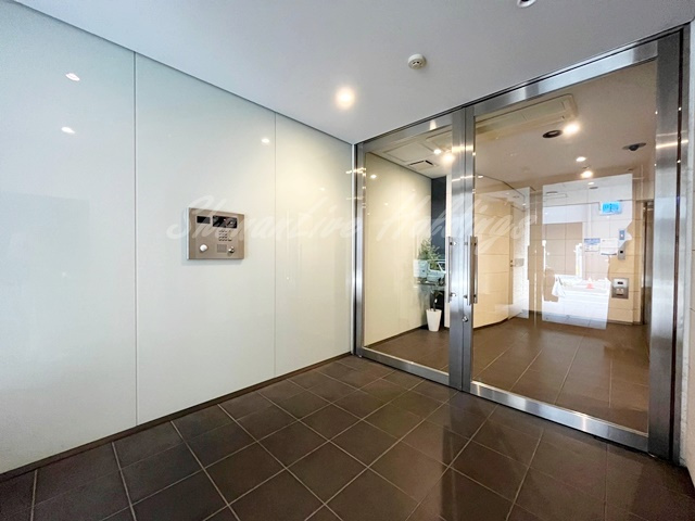 グラマシー横濱関内のエントランス|オートロック付き♪