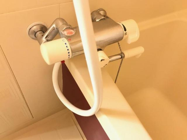 サニービラの浴室|サーモ付き水栓