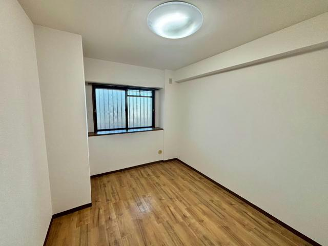 フレイグランス田寺の洋室