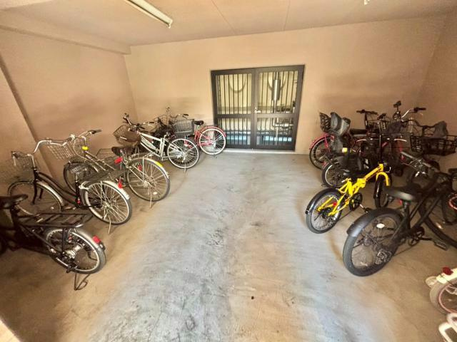 フレイグランス田寺の駐車場