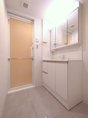 港南台パーク・ホームズの居間・リビング