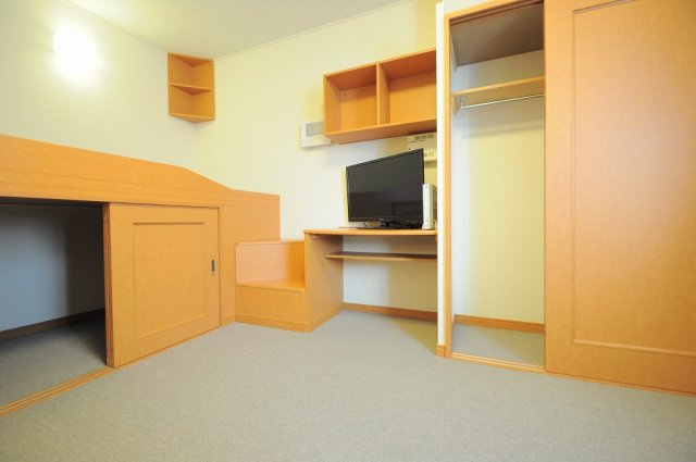 レオパレス椎の実２の居間・リビング|2階、同タイプの部屋の写真です