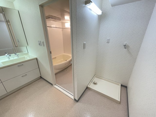 T's garden北柏1号棟の洗面所