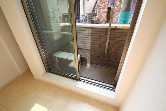 レスポワール東府中のバルコニー