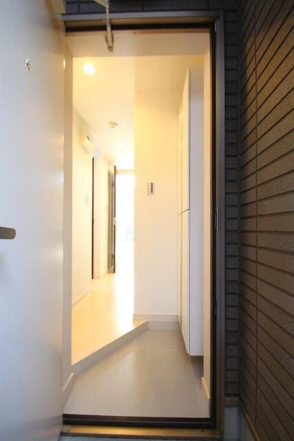 レスポワール東府中の玄関