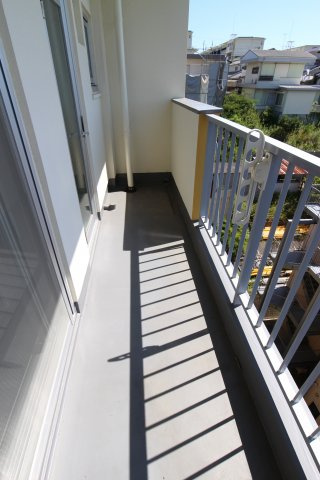 アロハ名谷のバルコニー
