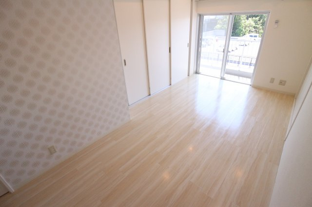 アロハ名谷の内装