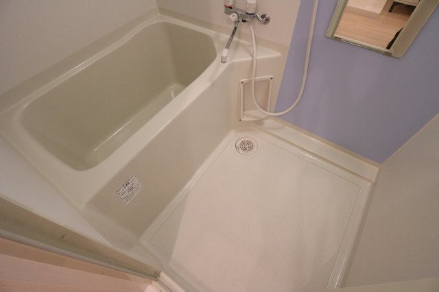 アロハ名谷の浴室