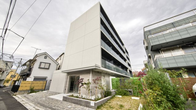 Weave Base -Oji Kamiya 王子神谷の外観