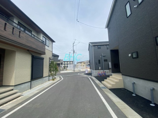 【前面道路含む現地写真】 | 雄琴５丁目　全１４棟２期１1号棟