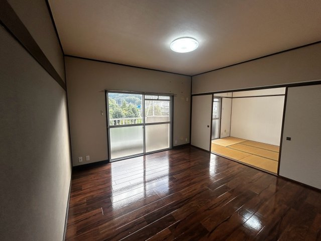 アーバンコート山根の居間・リビング