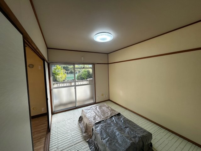 アーバンコート山根の和室