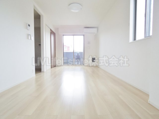 ボヌールの居間・リビング