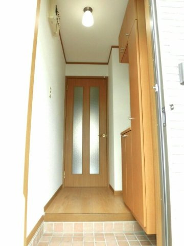 フレッシュ　プラムの玄関