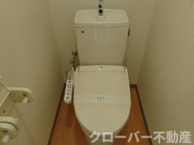 アンベリール南のトイレ|シャワー付トイレ