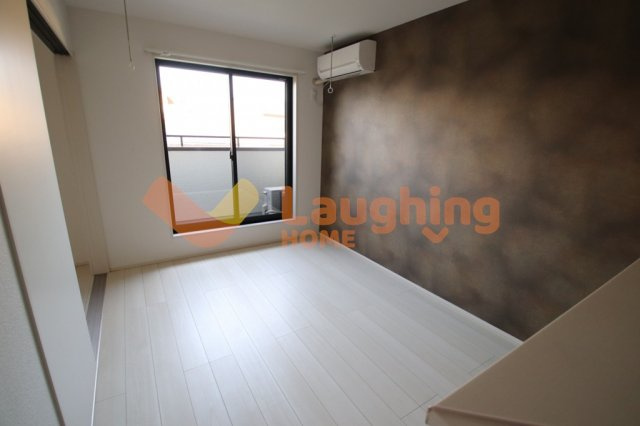 久留米市宮ノ陣５丁目のアパートの内装|明るい色調の室内です