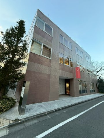 北青山プラザビル　4Fの外観