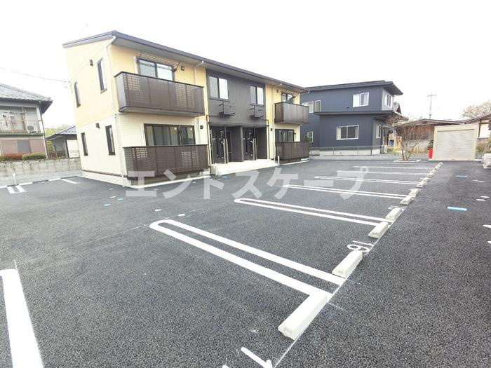 リノ　Ｃの駐車場|高崎、前橋、伊勢崎エリアのお部屋探しはエンドスケープまで！お客様の理想お聞かせ下さい♪