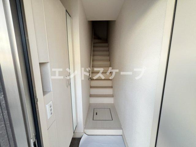 リノ　Ｃのエントランス|高崎、前橋、伊勢崎エリアのお部屋探しはエンドスケープまで！お客様の理想お聞かせ下さい♪