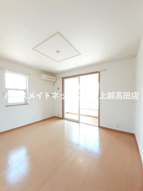 アルカンシエルの居間・リビング|ＬＤＫ