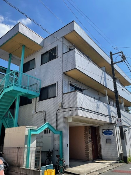 アシックハイツのエントランス