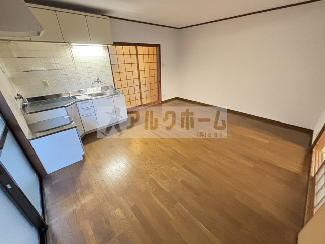 柏原市法善寺２丁目のテラスの居間・リビング