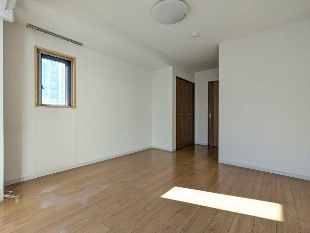 入谷さくらさくレジデンスの居間・リビング