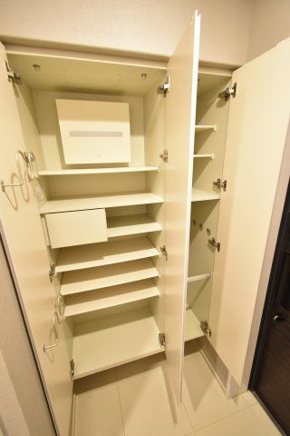 CONOE本町通の収納