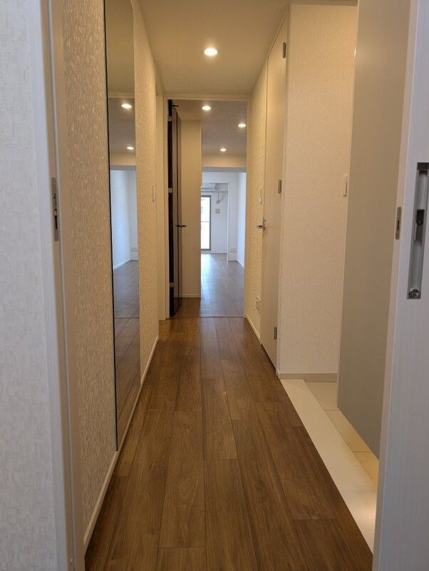 CONOE本町通の玄関