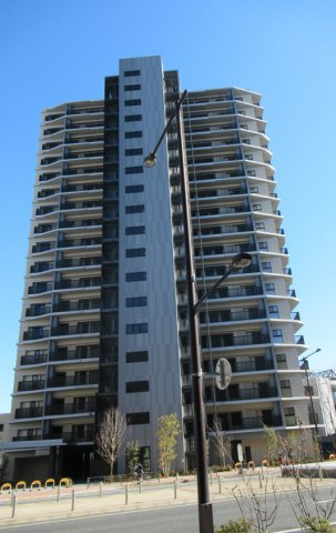 リビオ東中野ヒルトップの外観