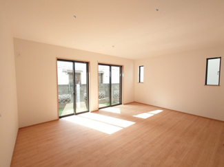 【居間・リビング】 | 東久留米南沢2期　全2棟　B号棟 | LDK17.5帖