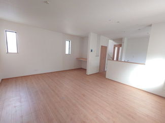 【居間・リビング】 | 東久留米南沢2期　全2棟　B号棟 | LDK17.5帖