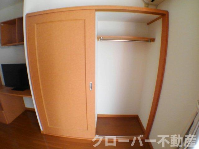 レオパレスヴィラージュ丸亀の収納