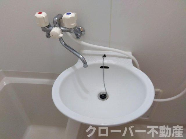 レオパレスヴィラージュ丸亀の洗面所