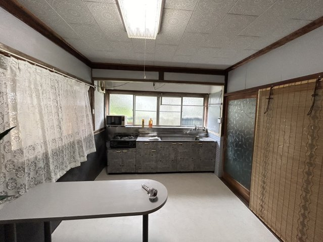 富山市四方戸建てのキッチン|きれいなキッチンです