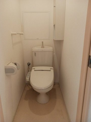 【トイレ】 | スカイリーフ | 清潔感のあるトイレです