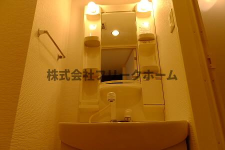 三鷹台第二エミネンスの洗面所